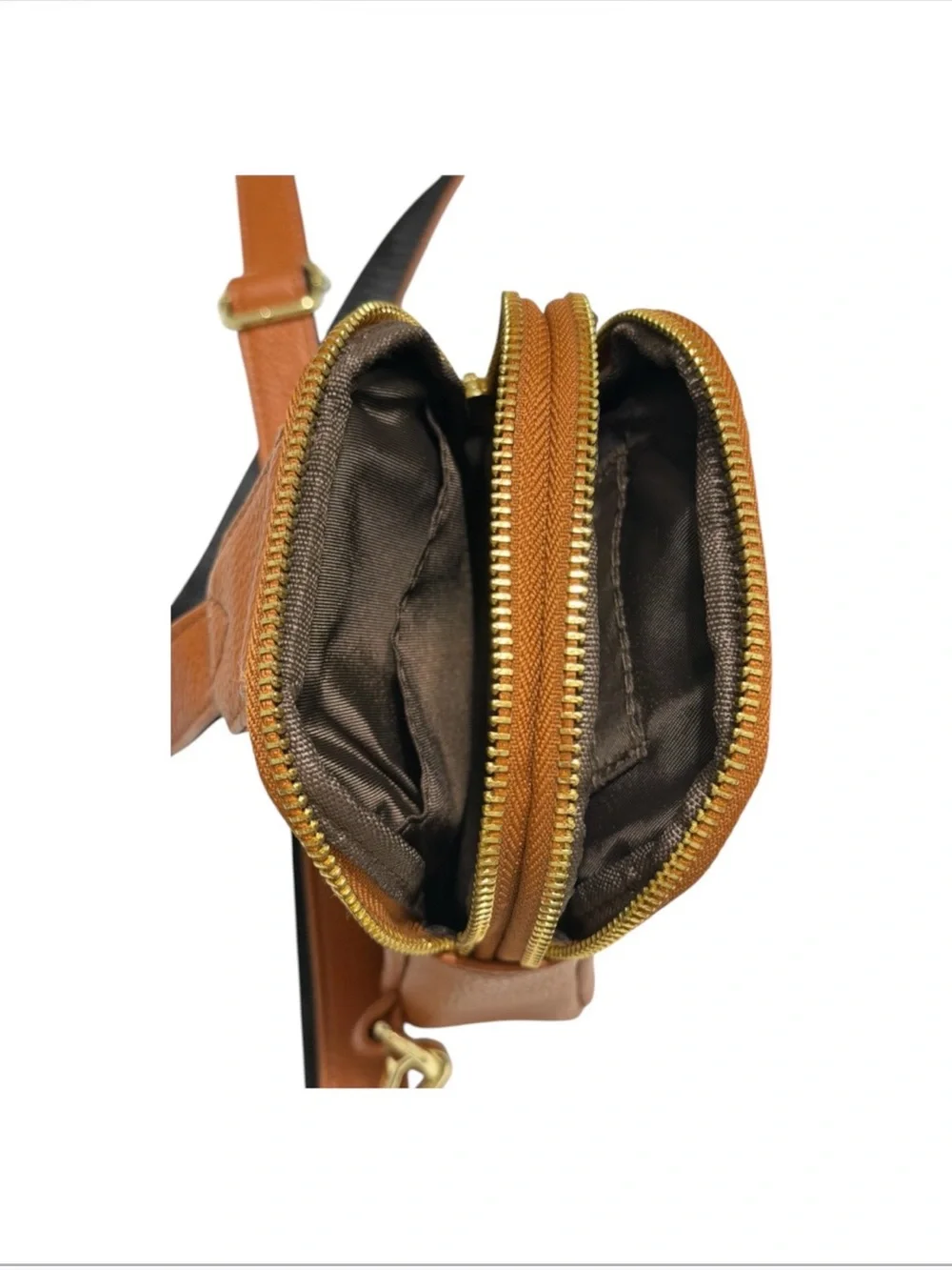 INICAT Un Jour de Chance Tan Pebbled Vegan Leather Crossbody Bag